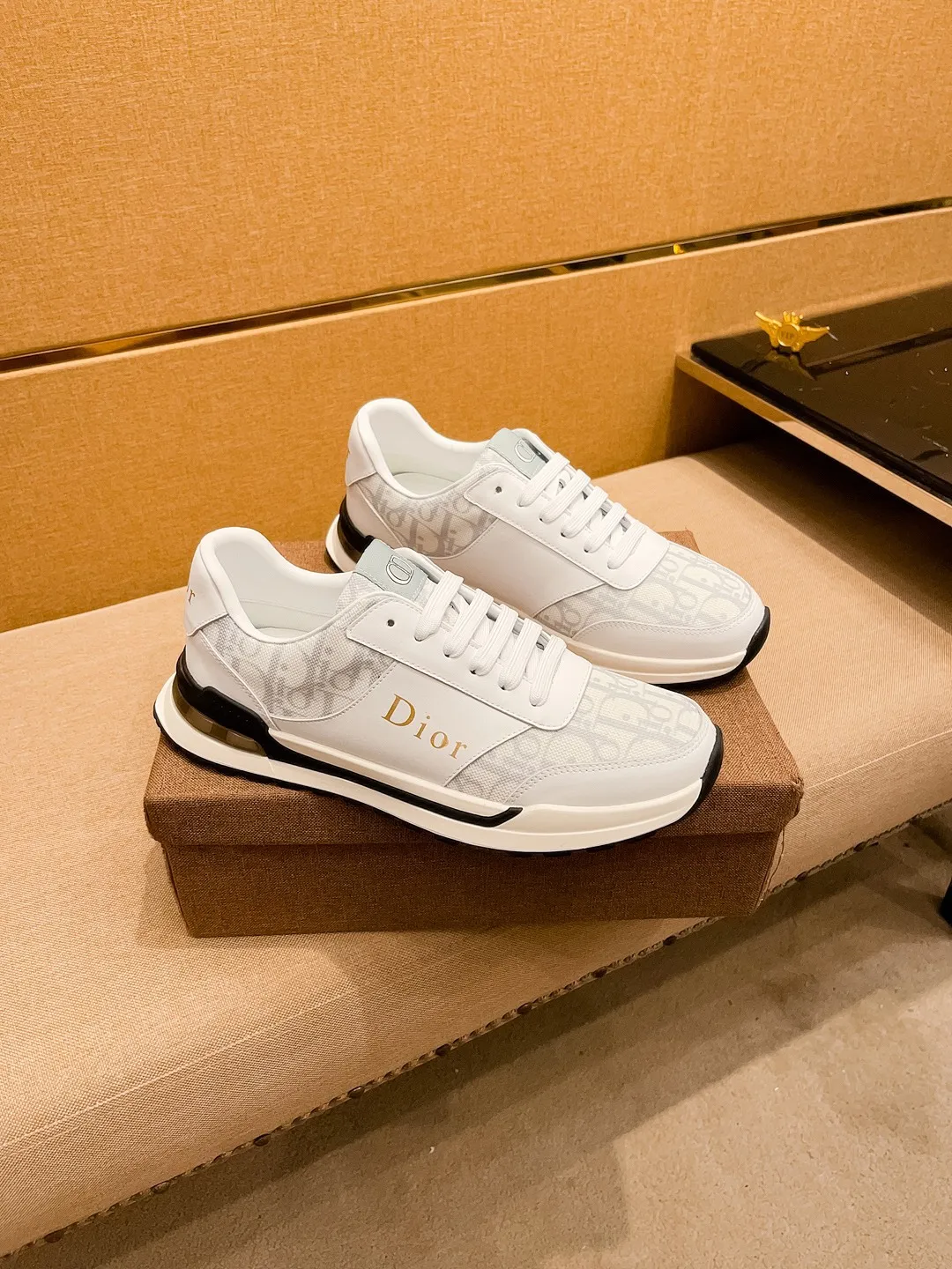 Men's shoes 💰 420💰【Dior】🔥 High-end men's shoes brand official website 1:1 latest masterpiece: the upper is made of Italian imported first-layer cowhide with a comfortable and breathable lining➕original non-slip and wear-resistant outsole🔥, making walking more convenient and comfortable! An exclusive new model, a stunning work, a beautiful 1:1 replica [color] compared to the official quality! Create a fashionable personality to set off your uniqueness! A must-have for trendy men! Classic🔥Size: 38-44 Color: 🔥Multiple colors available🔥